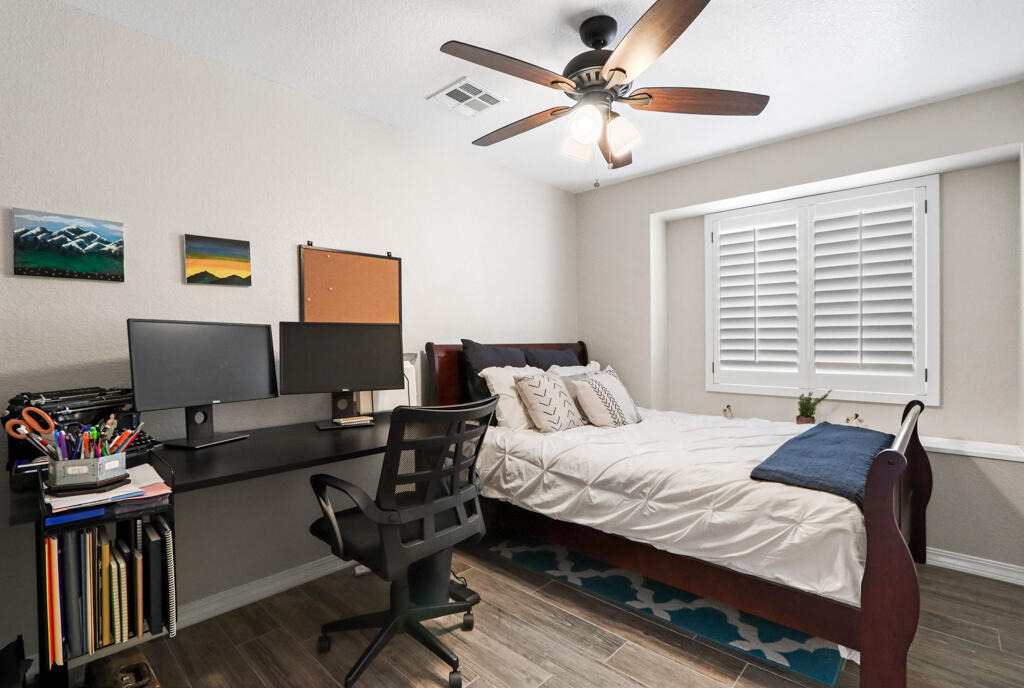 2037 Shreya Street - Photo 28