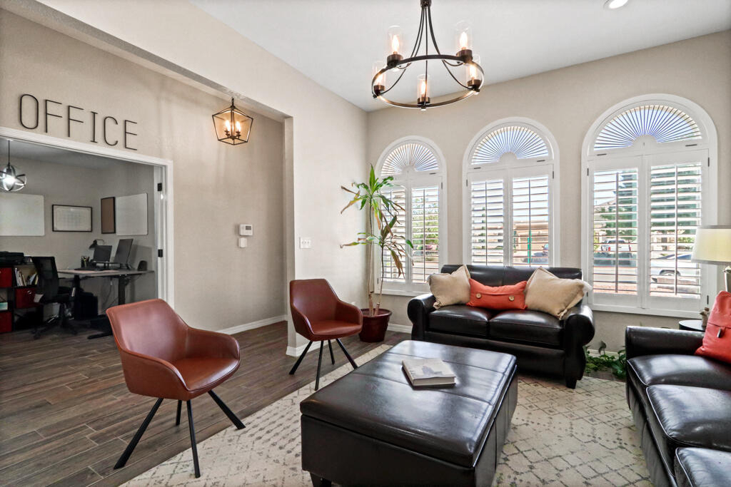 2037 Shreya Street - Photo 9