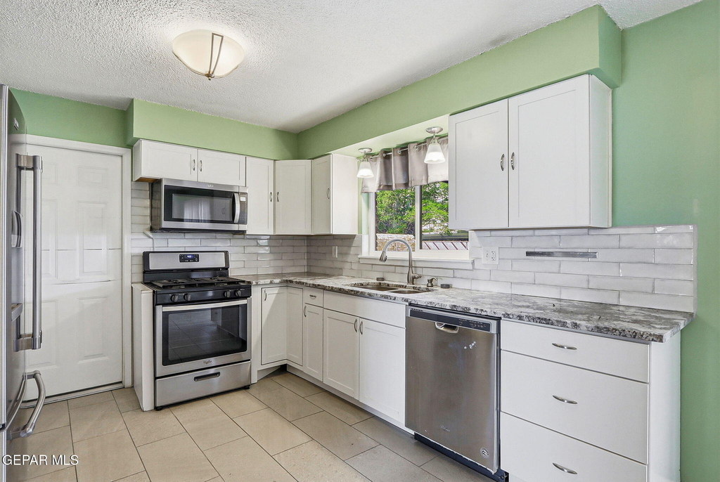 3020 Wedgewood Drive - Photo 10