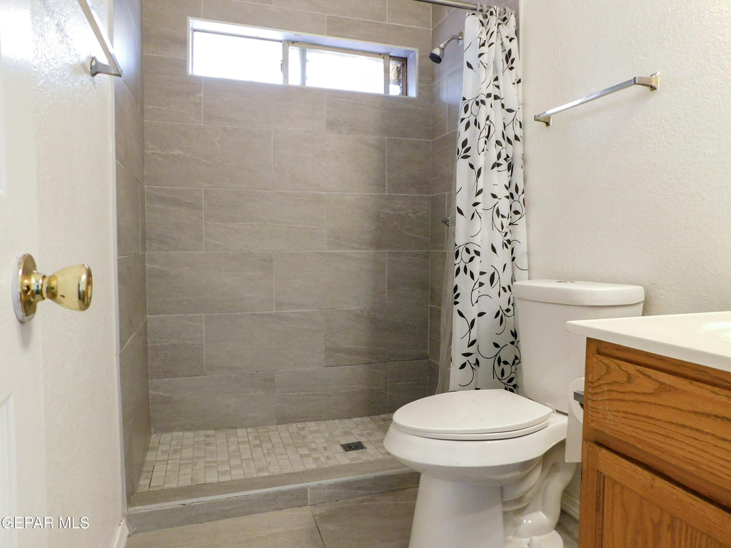 726 Medina - Photo 9