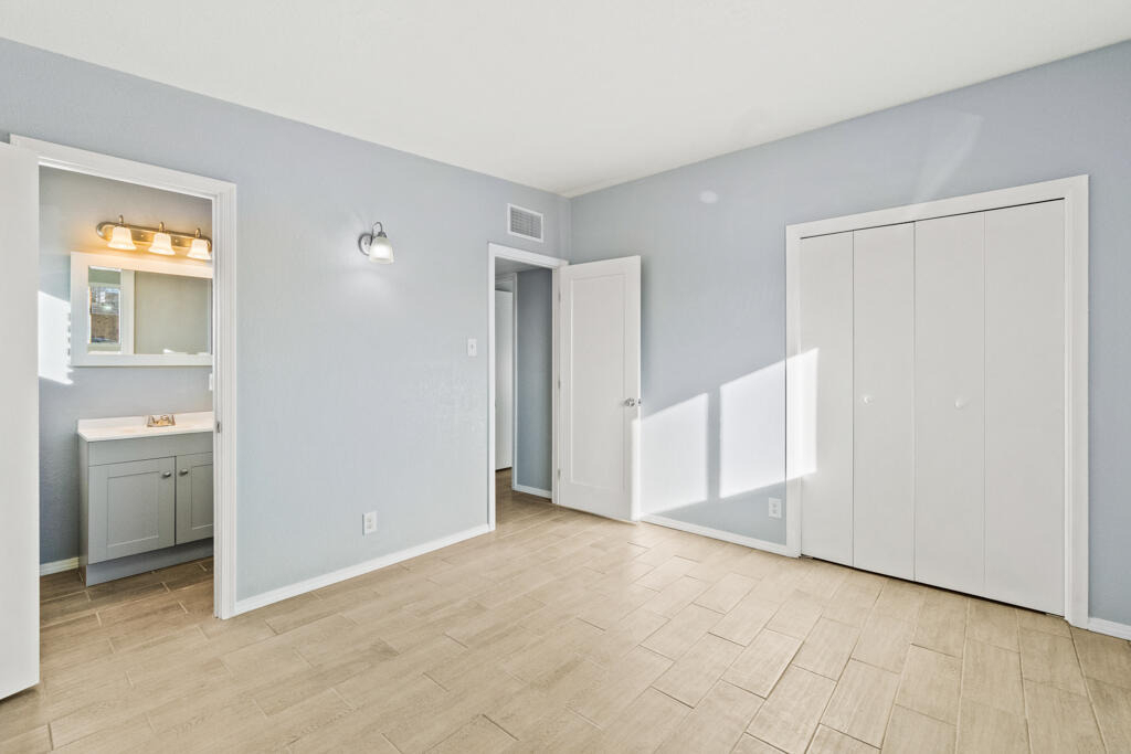 5945 Tautoga Drive - Photo 11
