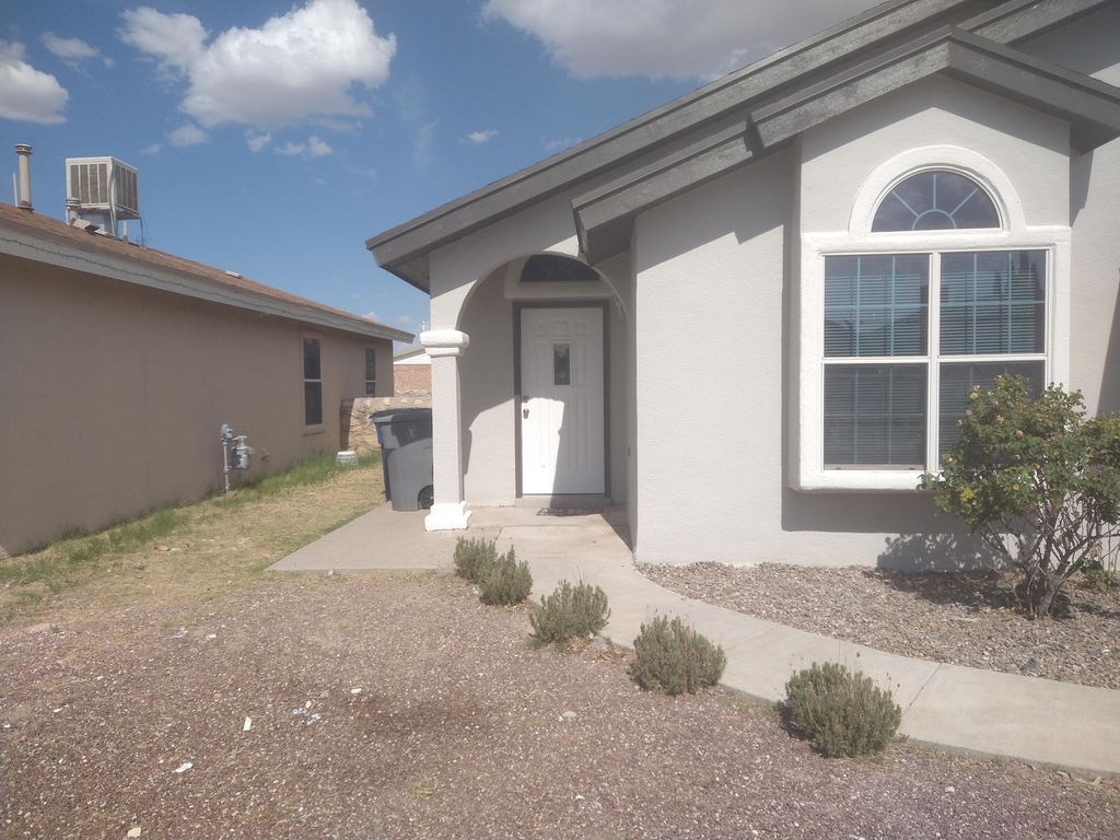 3920 Tierra Marfil Road - Photo 3