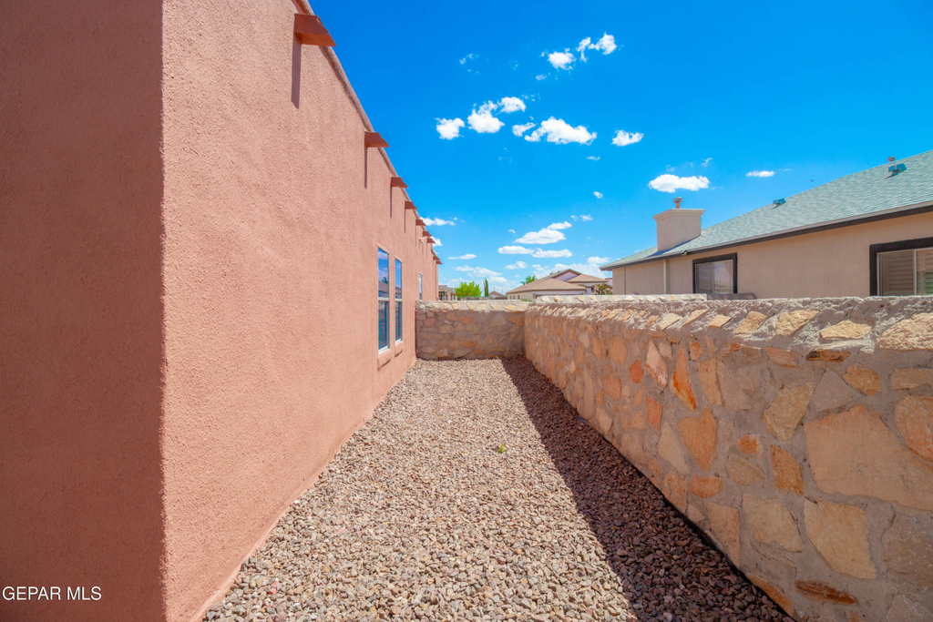 14749 Sand Gate Drive - Photo 42