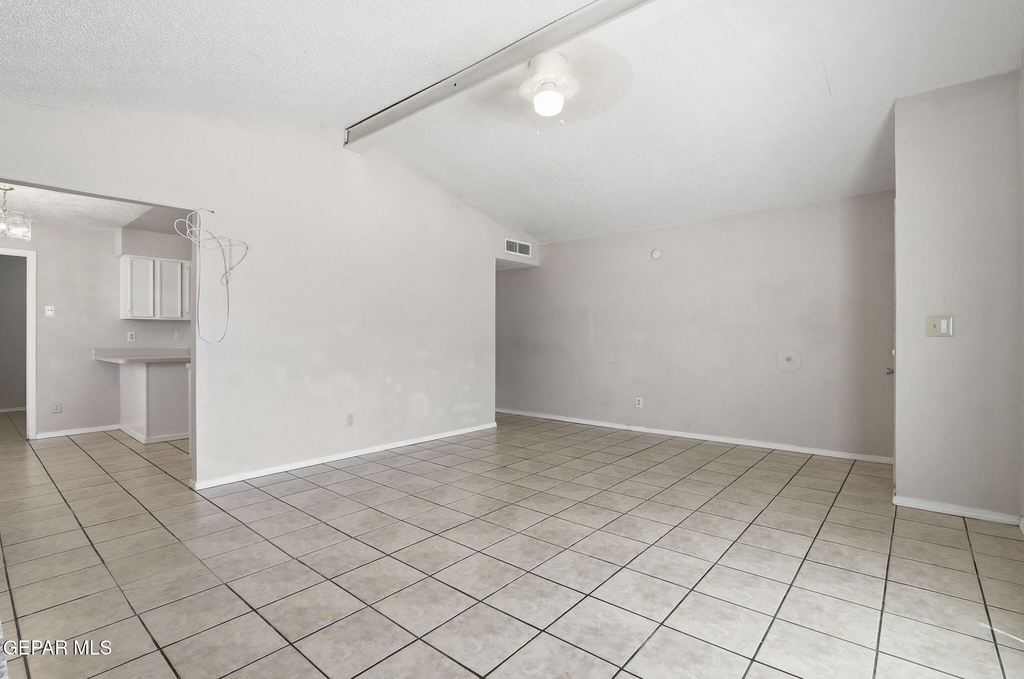 2918 E Glen Drive - Photo 5