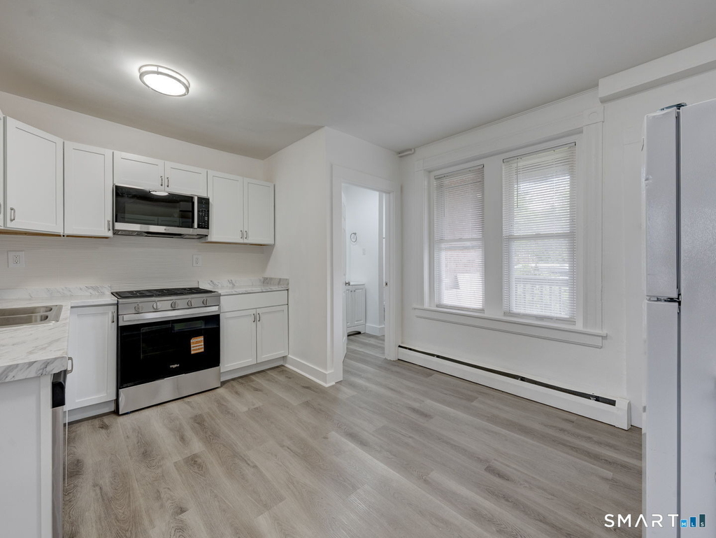 59 Daly Avenue - Photo 2
