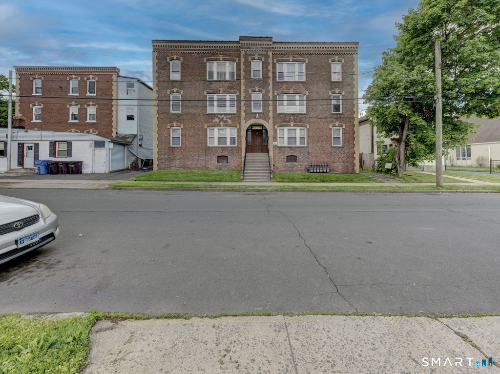 59 Daly Avenue - Photo 0