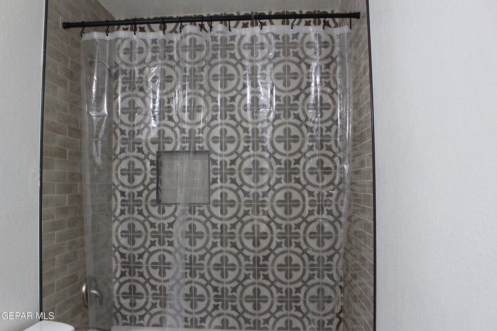 335 Flynn Drive - Photo 17