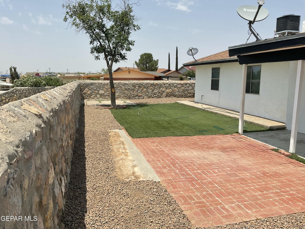 335 Flynn Drive - Photo 37
