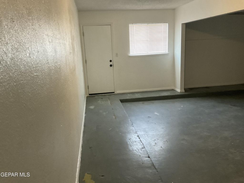335 Flynn Drive - Photo 32