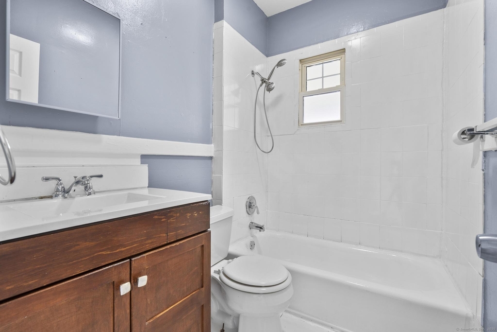 1105 Main Street - Photo 15