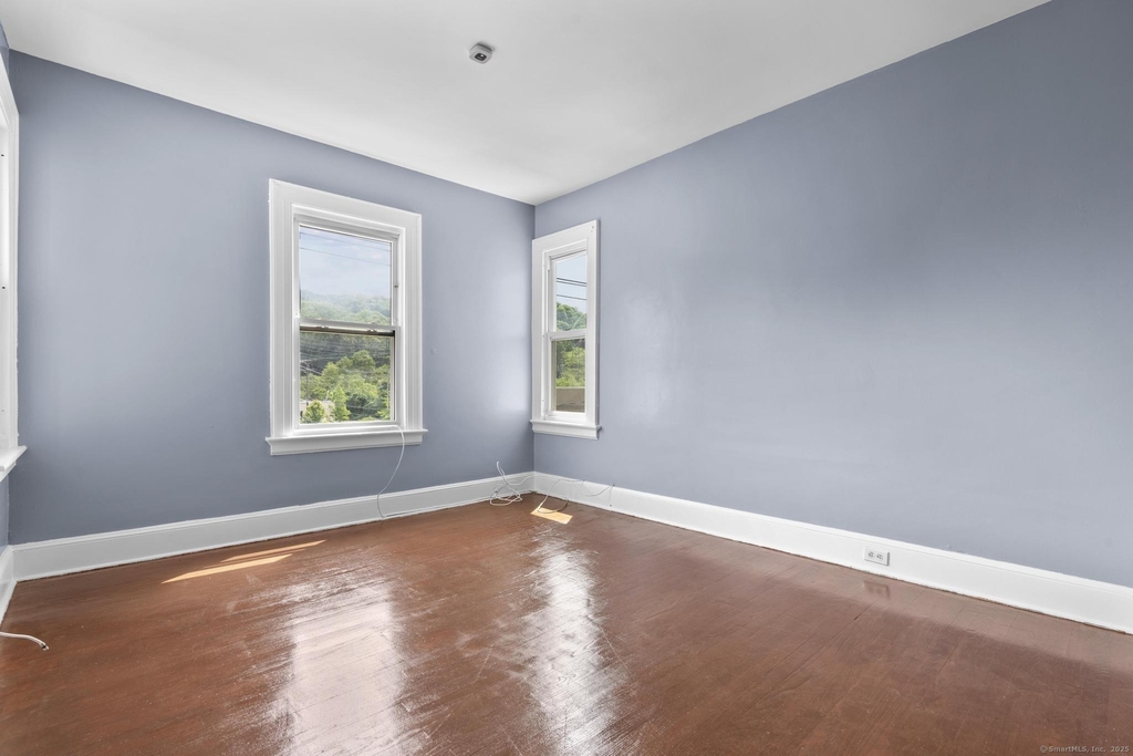 1105 Main Street - Photo 10