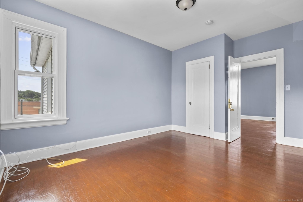 1105 Main Street - Photo 11