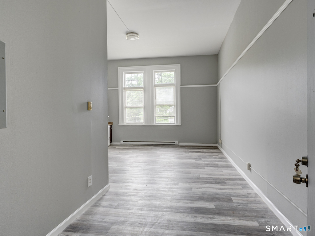 111 Franklin Square - Photo 9