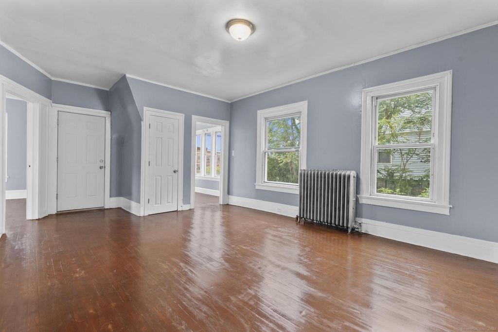 1105 Main Street - Photo 7