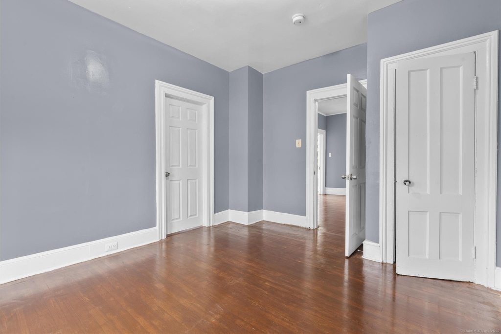 1105 Main Street - Photo 14