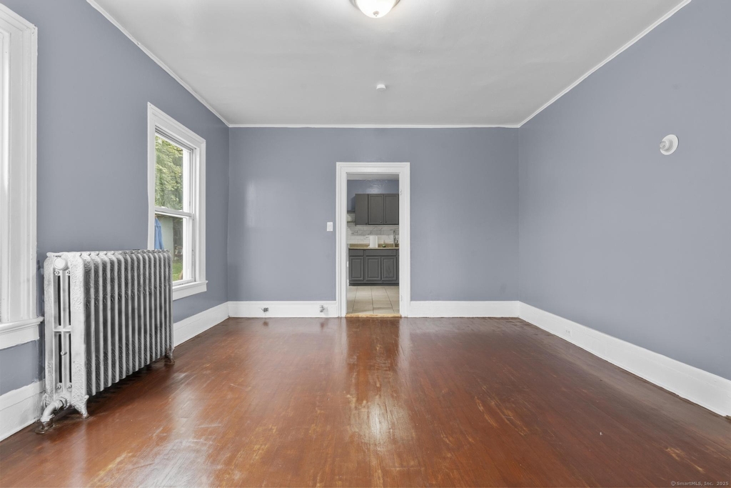 1105 Main Street - Photo 5