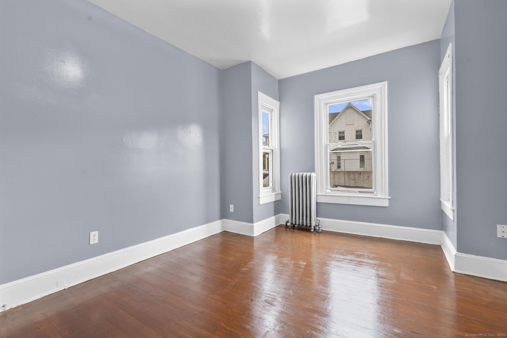 1105 Main Street - Photo 13