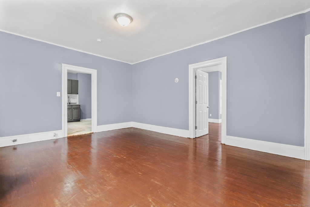 1105 Main Street - Photo 6
