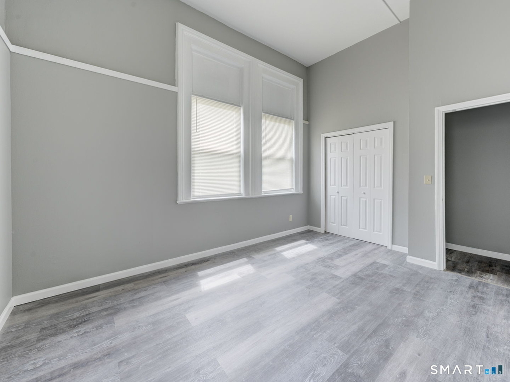 111 Franklin Square - Photo 13
