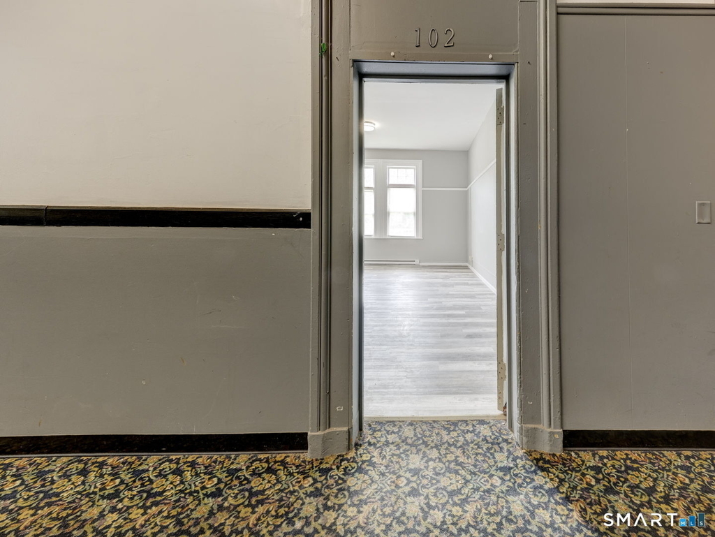 111 Franklin Square - Photo 15