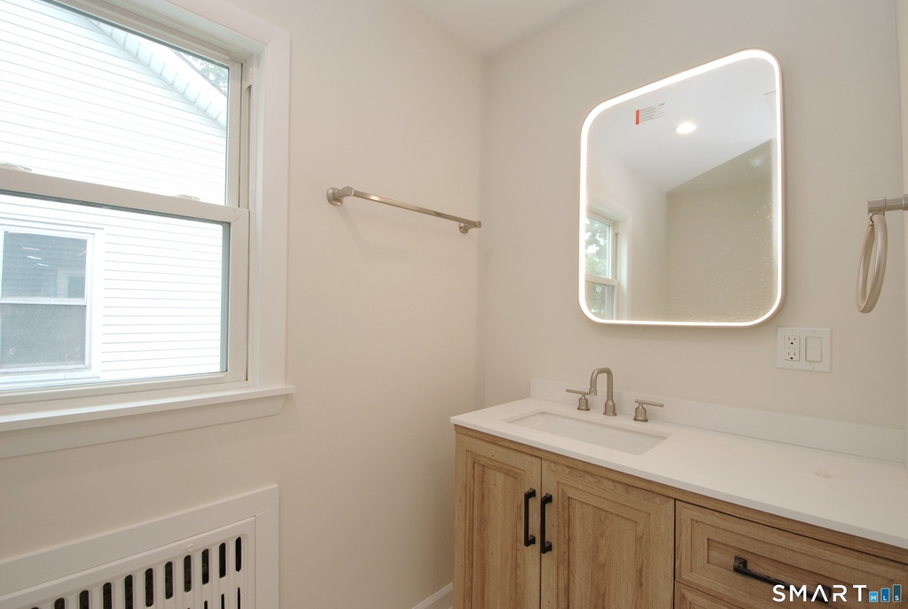 306 Courtland Avenue - Photo 10