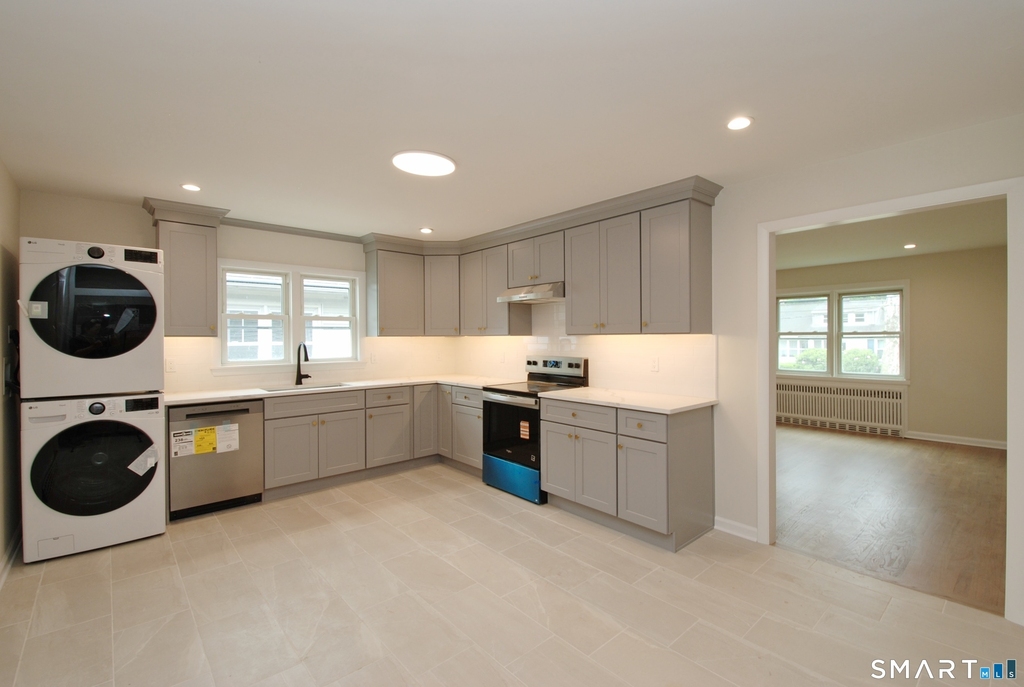 306 Courtland Avenue - Photo 11