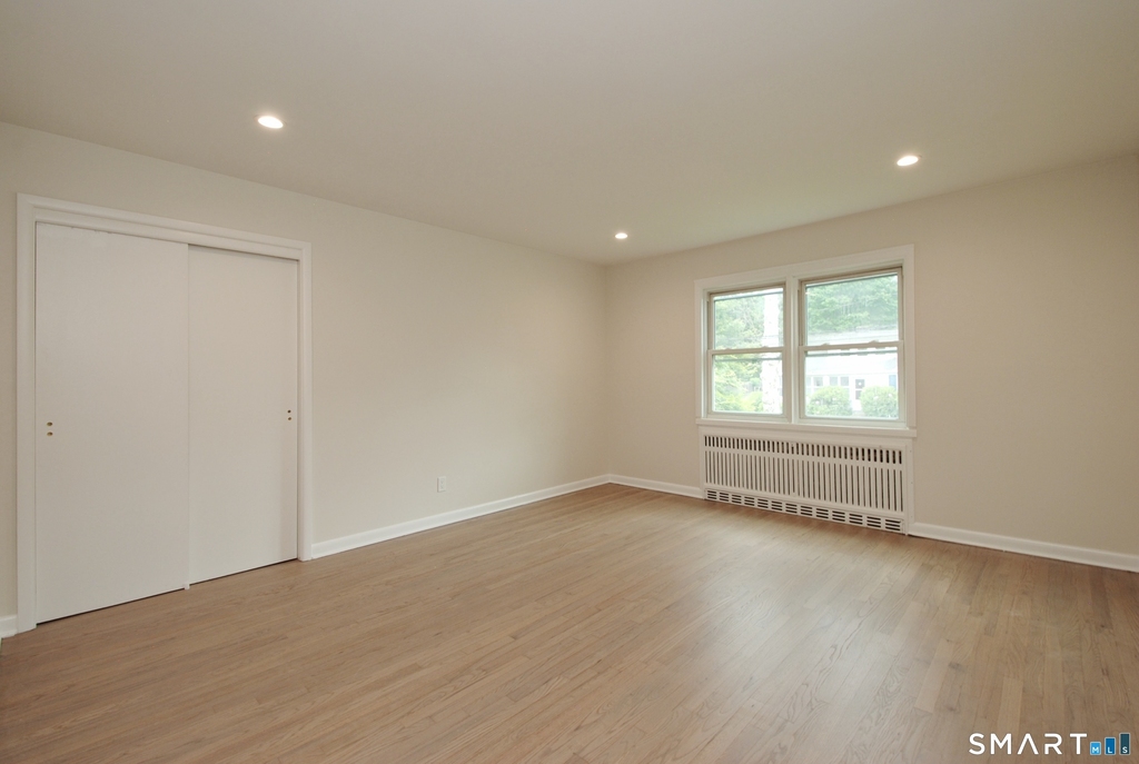 306 Courtland Avenue - Photo 2