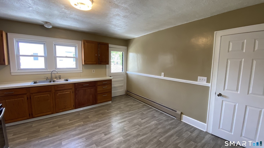 72 Berry Street - Photo 8