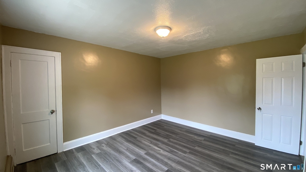 72 Berry Street - Photo 17