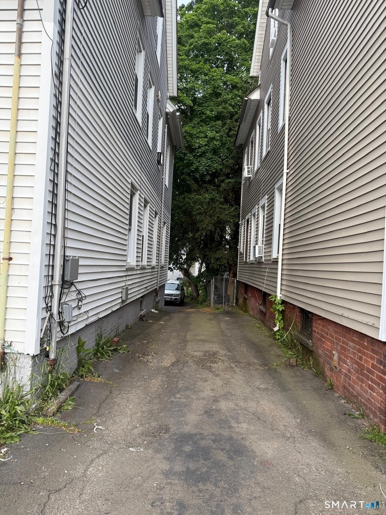 43 Farren Avenue - Photo 10