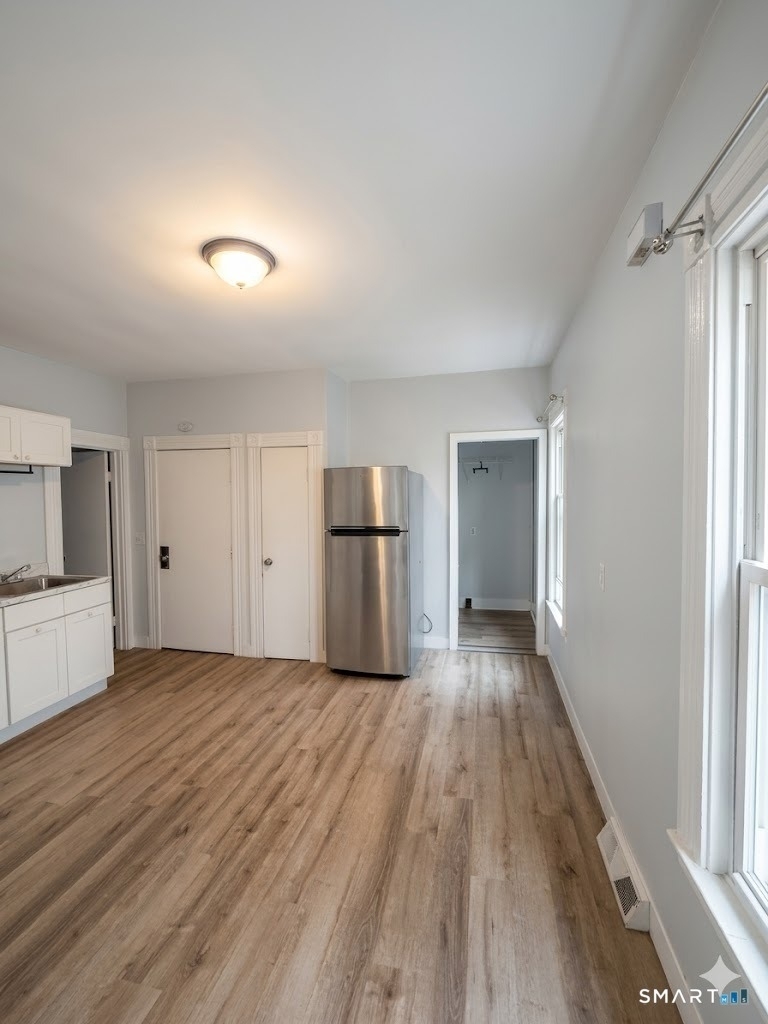 43 Farren Avenue - Photo 2