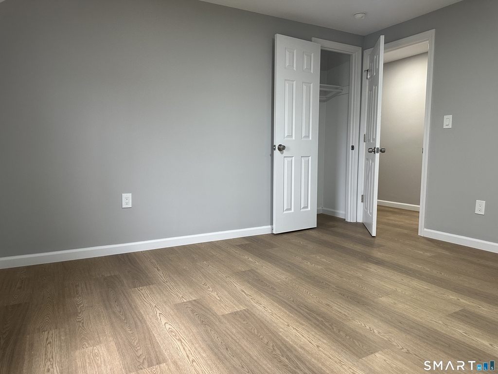 291 Maple Avenue - Photo 6