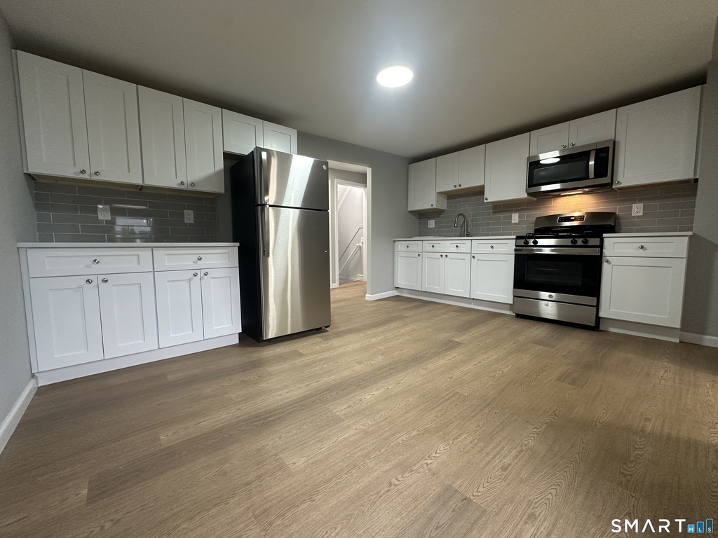 291 Maple Avenue - Photo 0
