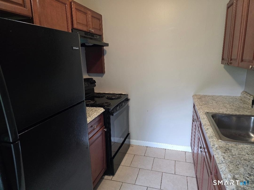 44 Armand Drive - Photo 3