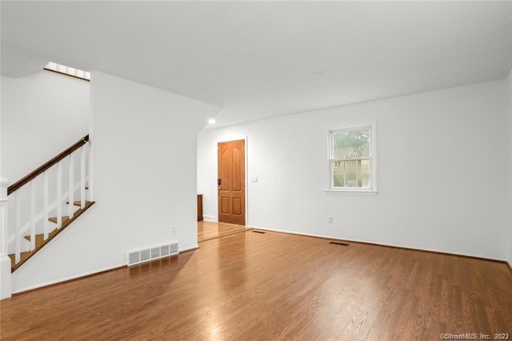 10 Harvann Road - Photo 5