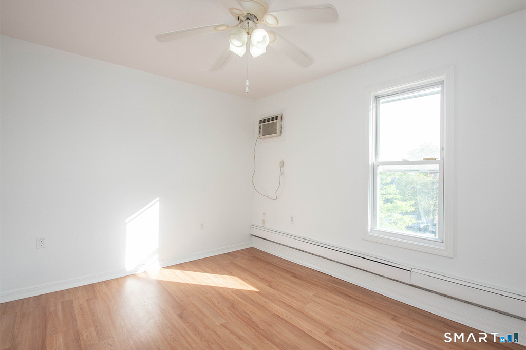 2879 Fairfield Avenue - Photo 7