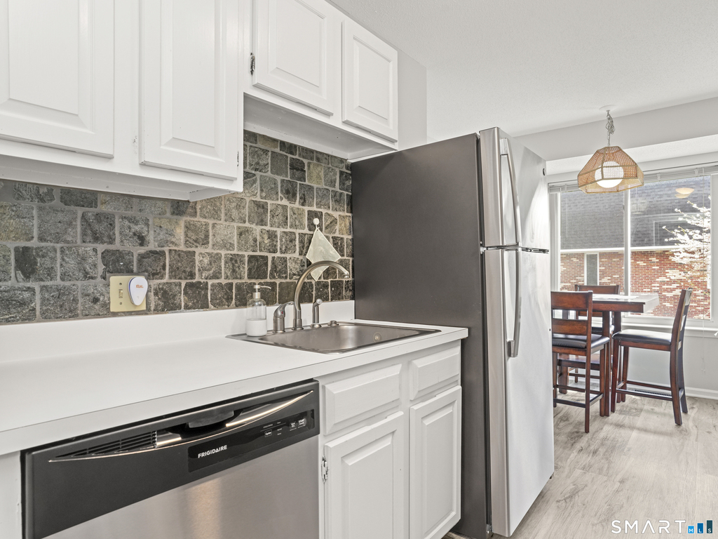 1611 Washington Boulevard - Photo 8