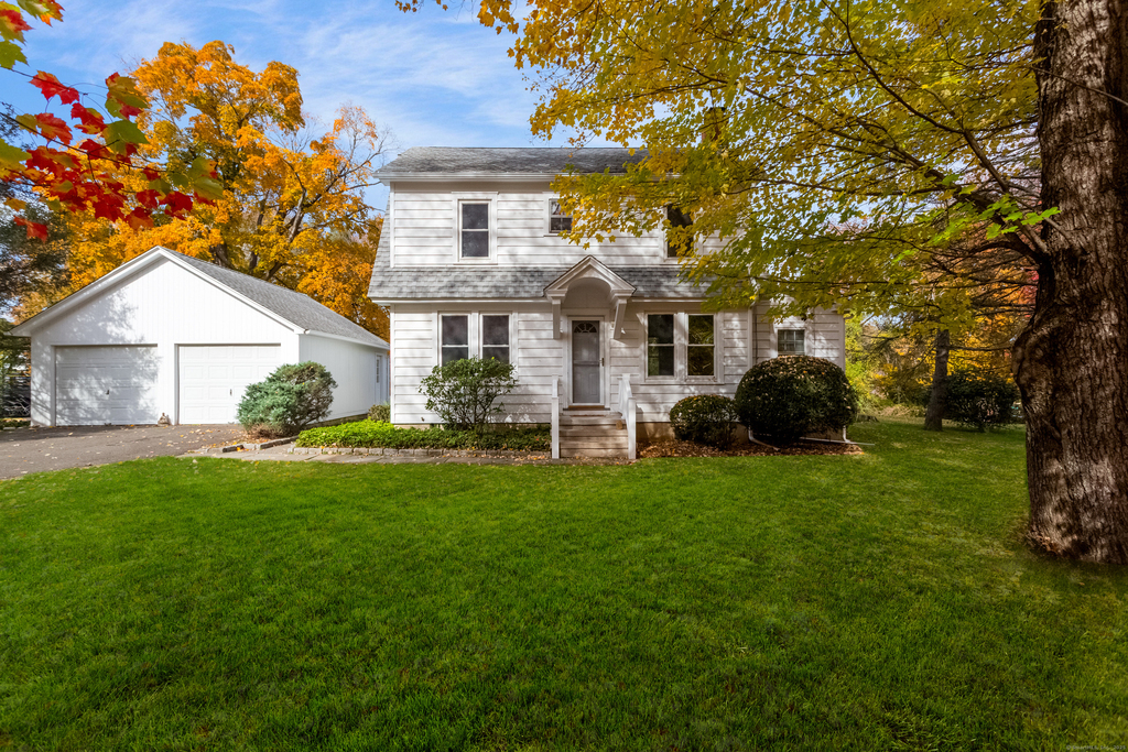 31 Hillandale Road - Photo 2