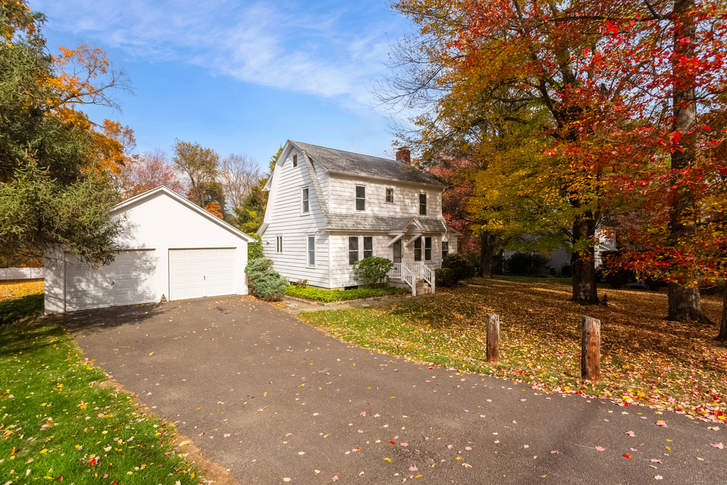 31 Hillandale Road - Photo 1