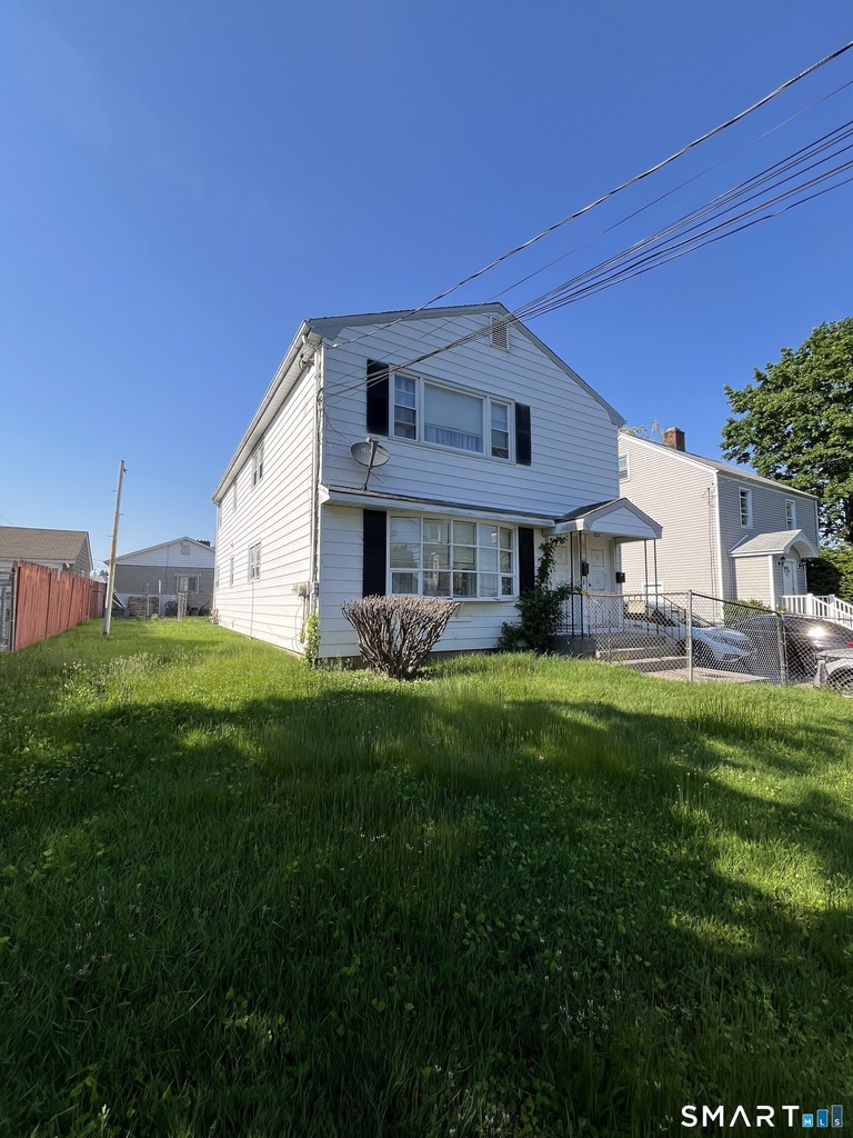 200 Robin Street - Photo 1