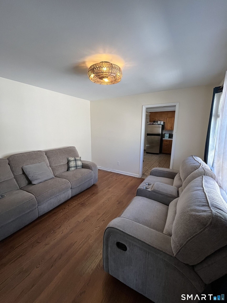 200 Robin Street - Photo 3