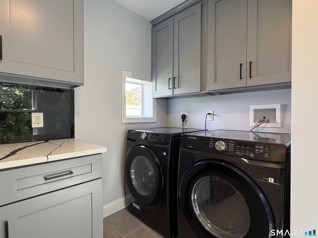 251 Main Street - Photo 8