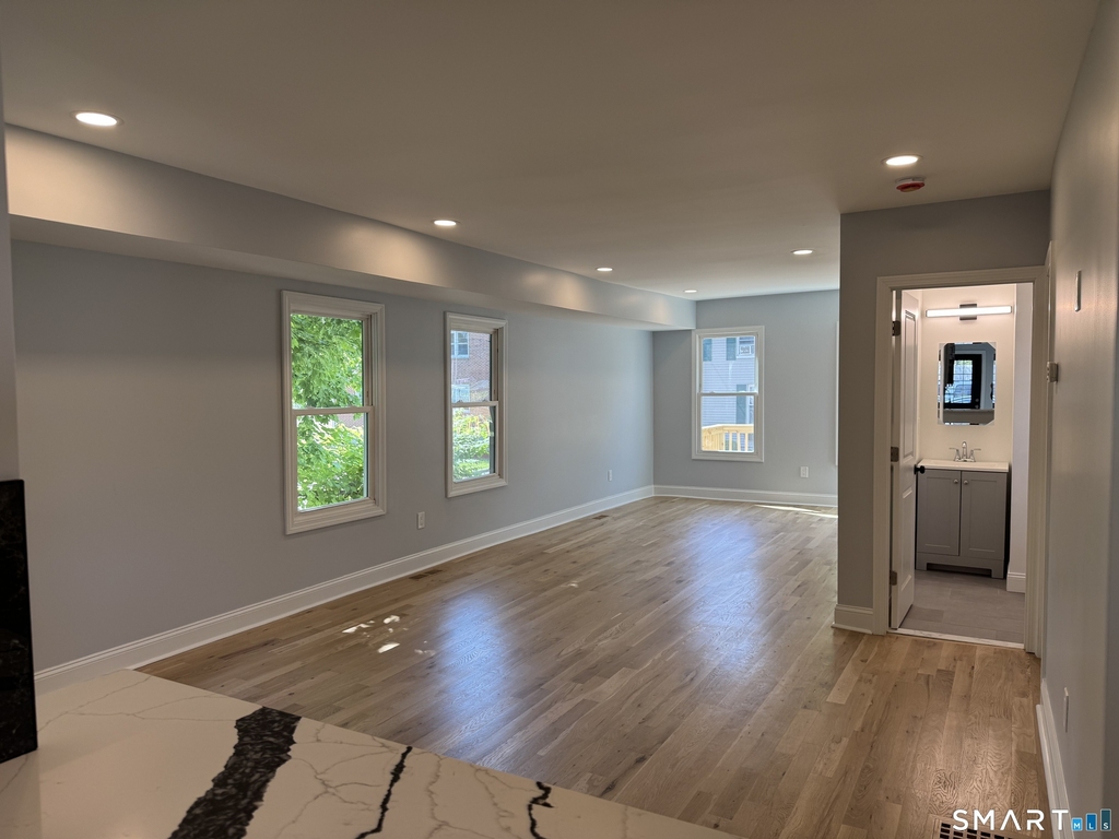 251 Main Street - Photo 4