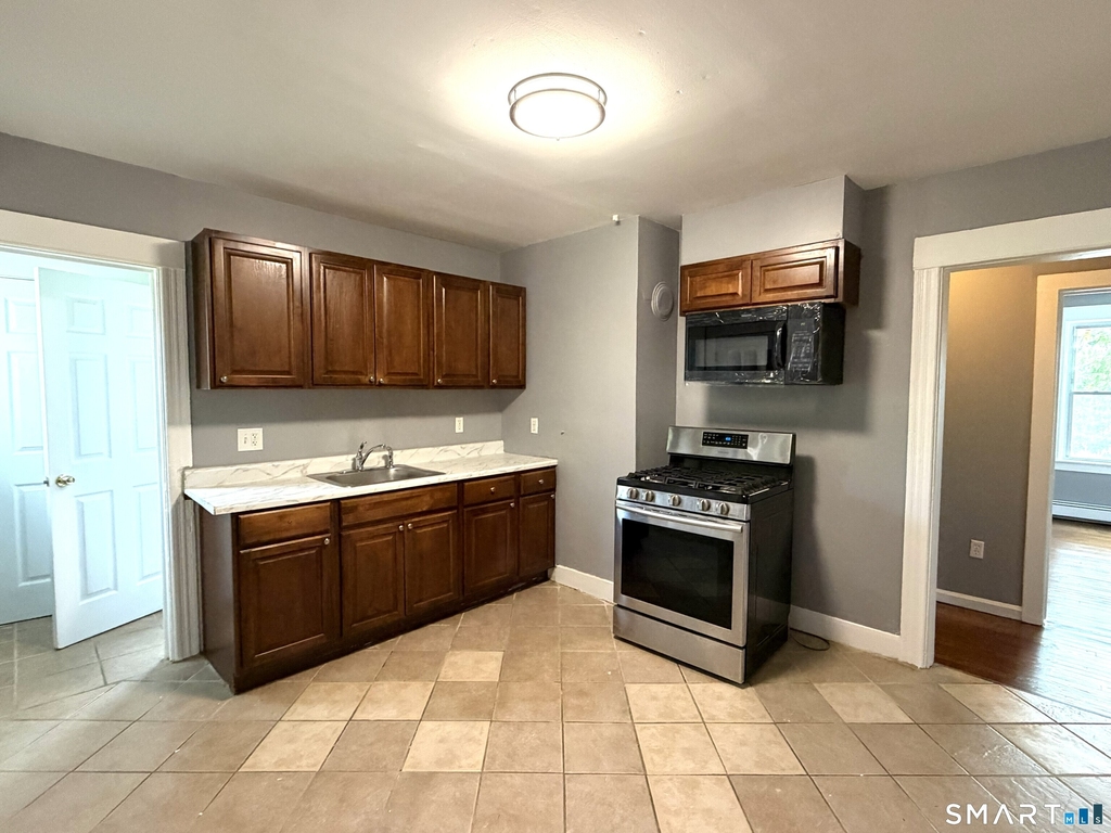14 Cerretta Street - Photo 2