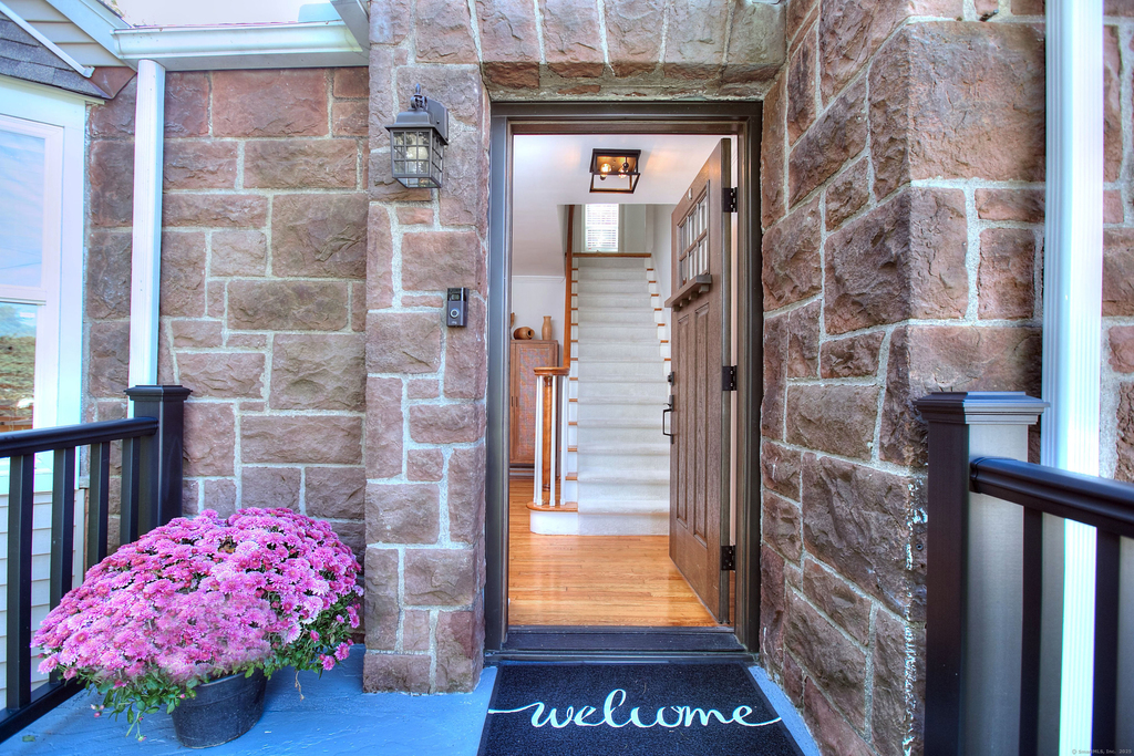 24 Mills Street - Photo 2