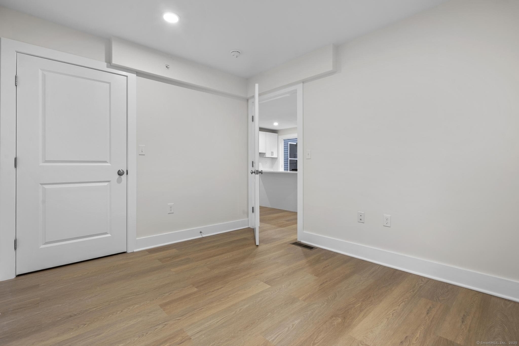 1546 Chapel Street - Photo 8