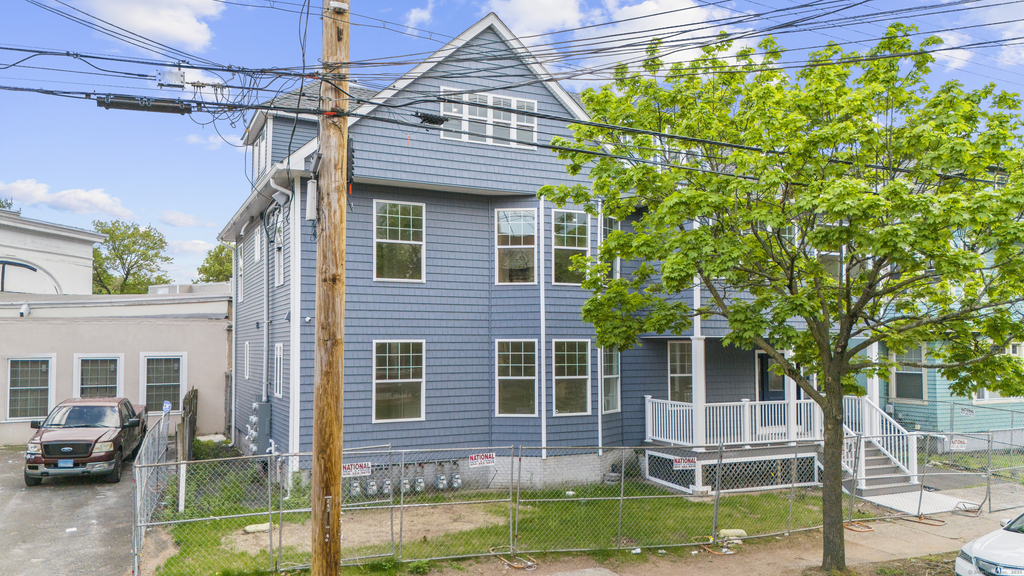 1546 Chapel Street - Photo 11