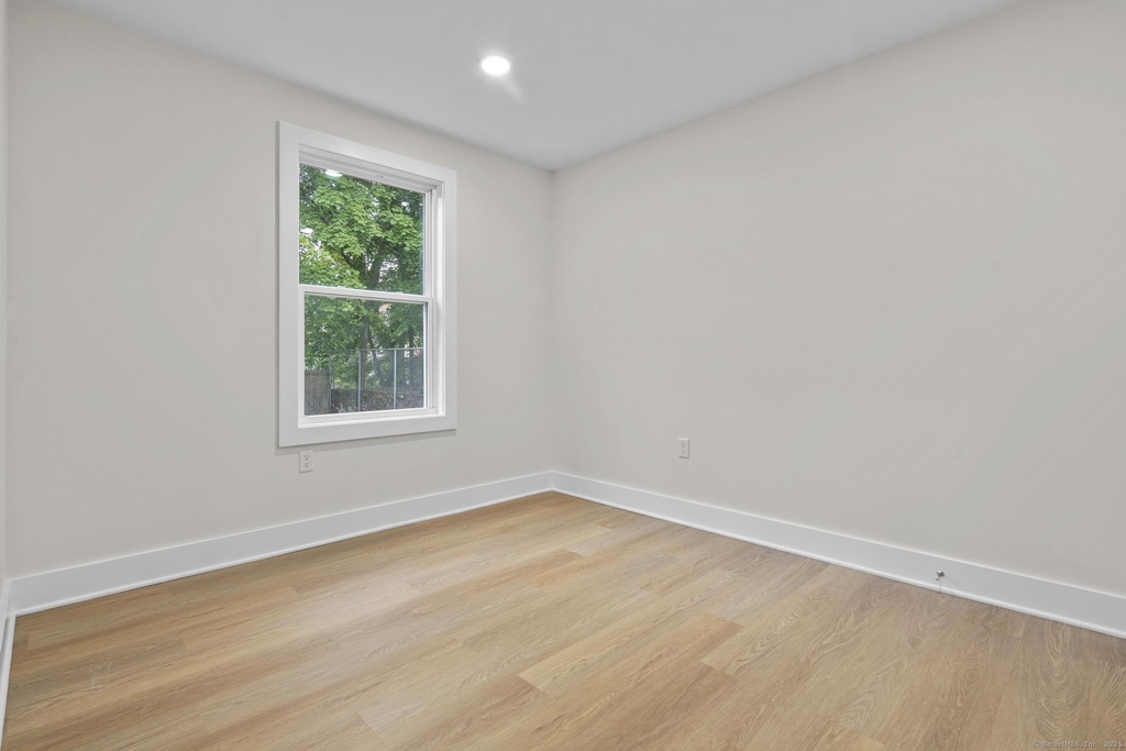 1546 Chapel Street - Photo 7