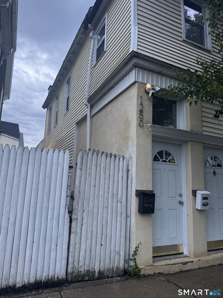 1248 Pembroke Street - Photo 7