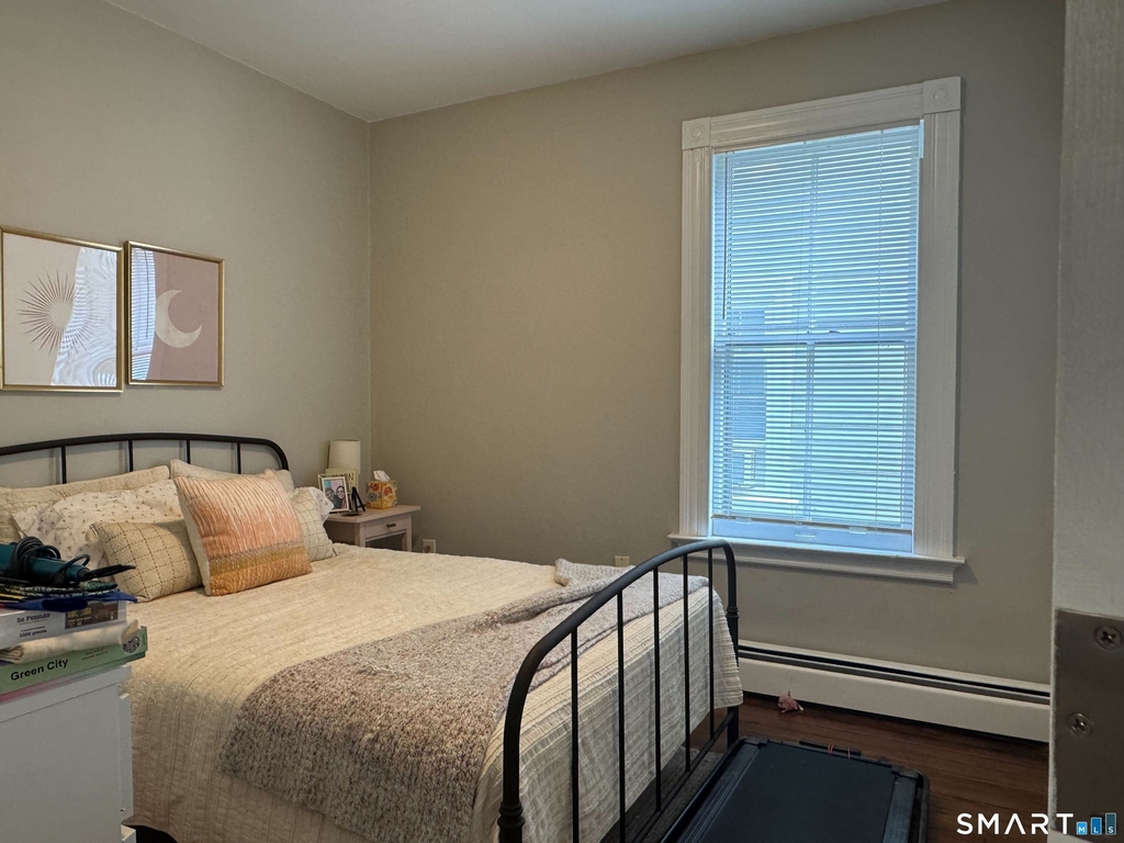 215 Willow Street - Photo 4